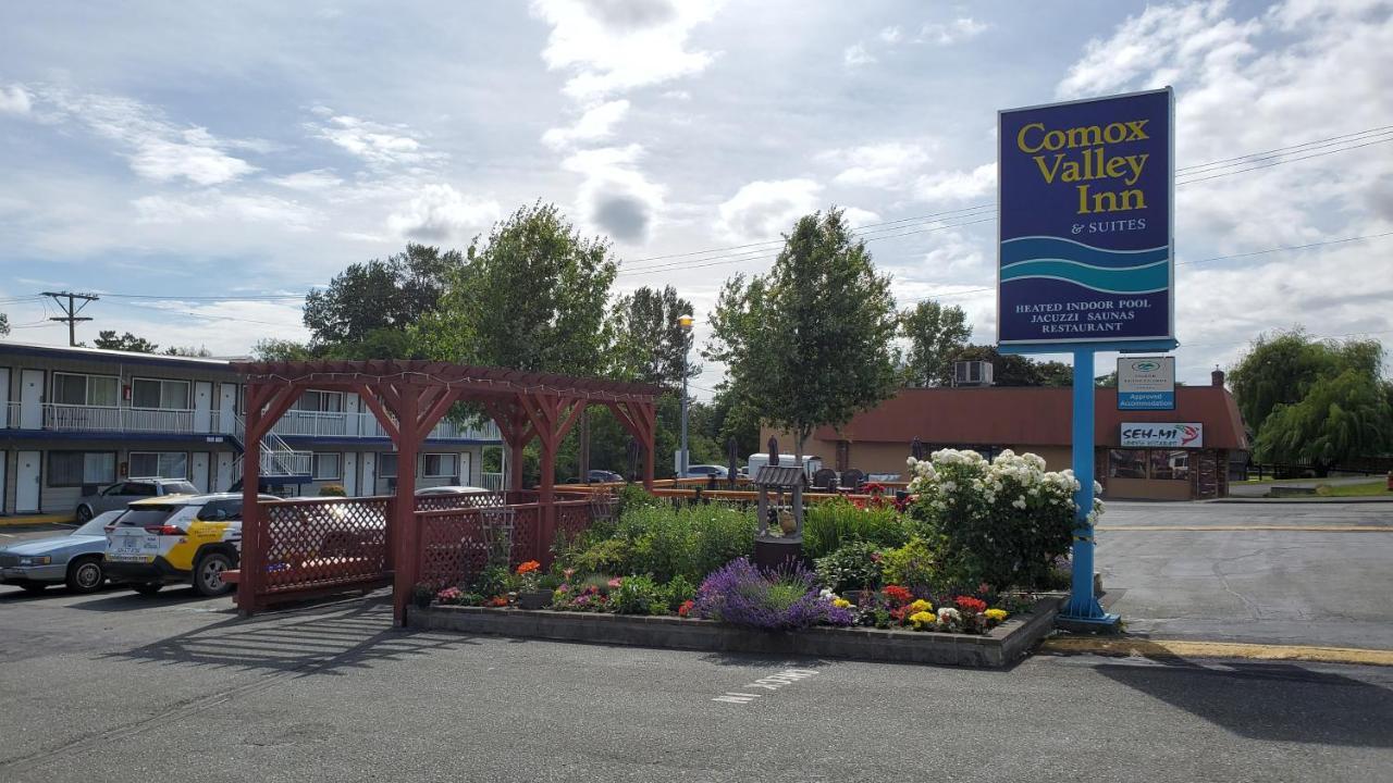 Comox Valley Inn & Suites Кортни Екстериор снимка