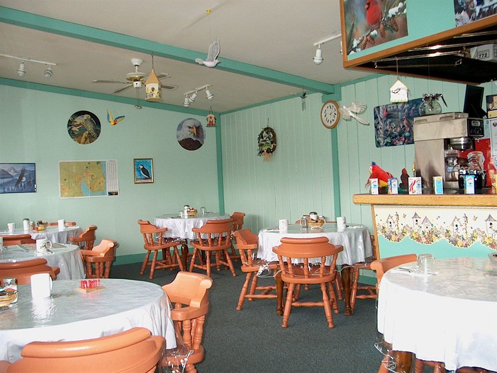 Comox Valley Inn & Suites Кортни Екстериор снимка